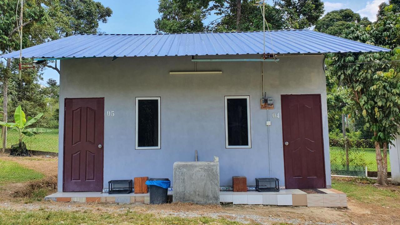 Chalet Kampong Semawar Kuala Kangsar Exterior photo